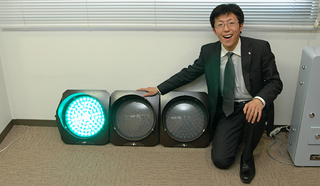 電気工学を活かして、交通安全を支えたい。