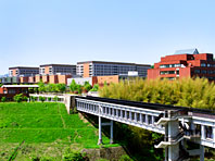 金沢大学