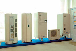 電気給湯機の展示